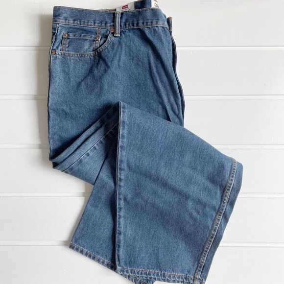 New With Tags Levi’s 560 46 x 30 Comfort Fit Tapered Leg Medium Wash Jeans - Picture 2 of 11